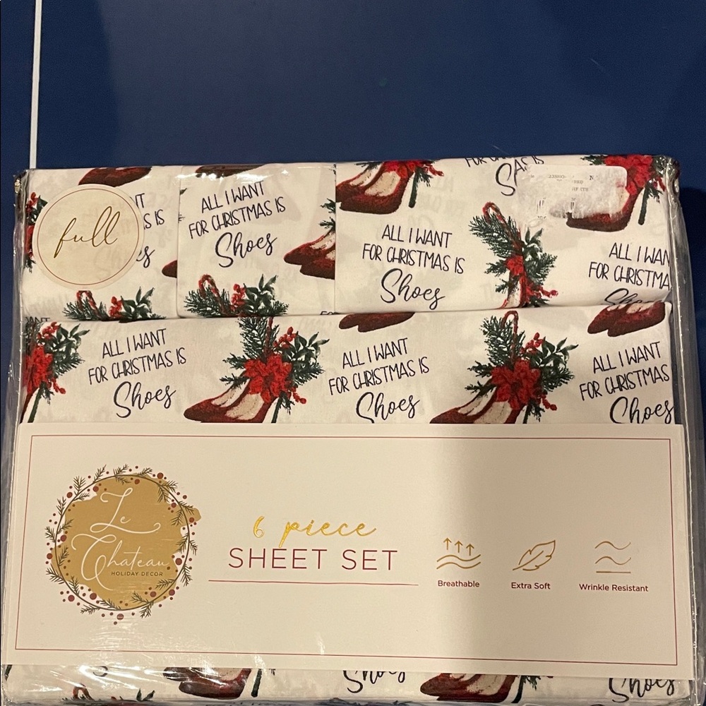 NWT Le Chateau Festive Shoe Print 6 Piece Sheet Set